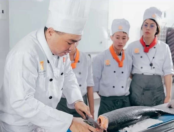 Bếp trưởng bếp Nhật - Công Ty Cổ Phần Hướng Nghiệp Á Âu